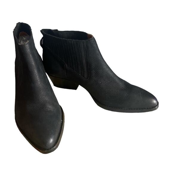 ☀️Hudson London Black Leather Pull On Ankle Booties 7.5 - Picture 1 of 9